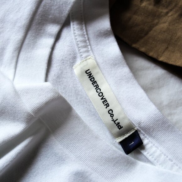 BNWT SS21 UNDERCOVER ROSES TSHIRT 1 & 4 - Picture 9 of 14